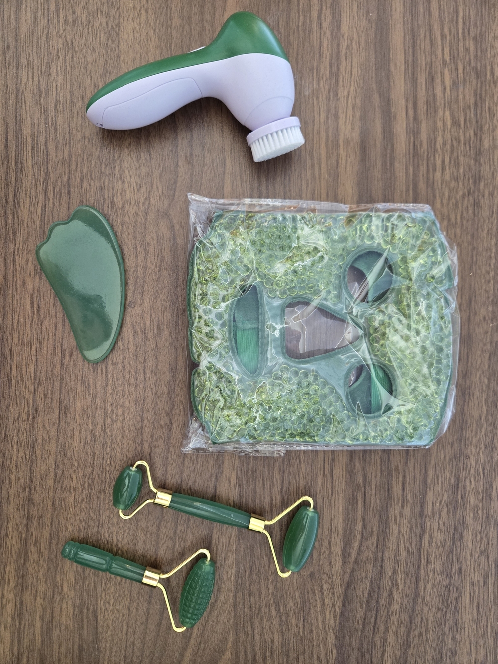 Green Facial Massage & Cleansing Set – Women Skincare - Modern Elegance **NEW** - Picture 2 of 4